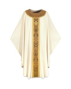 Gothic Chasuble, with inside stole.
Banding and decoration around neck in Goya, damask fabric, with gold braid and hand-embroidered cross.