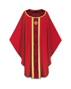 Gothic Chasuble, with inside stole.
Banding and decoration around neck in Goya, damask fabric, with gold braid and hand-embroidered cross.