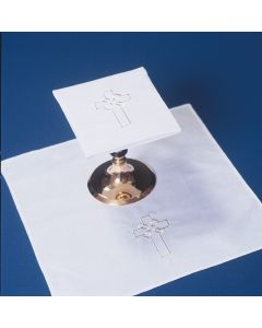 Mass Linen Set with Celtic Cross