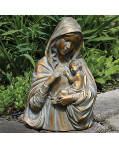 Madonna and Child Outdoor Stat